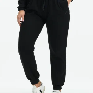 calca-jogger-moletom-feminina-preta-savancini-8350